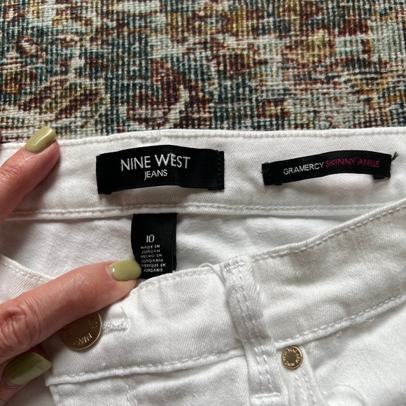 Nine West Cropped White Jeans Size 10 - Picture 2 of 7